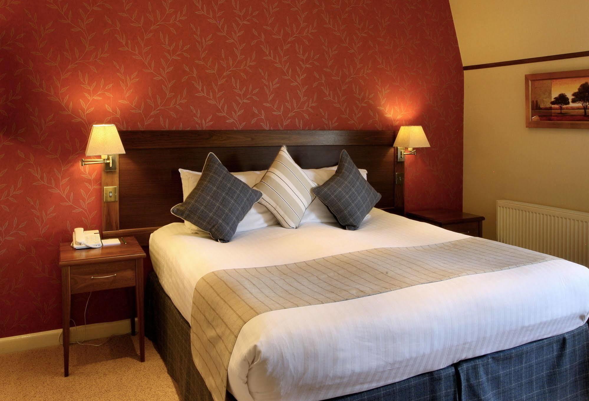 The Bell Inn Hotel Lyndhurst Εξωτερικό φωτογραφία